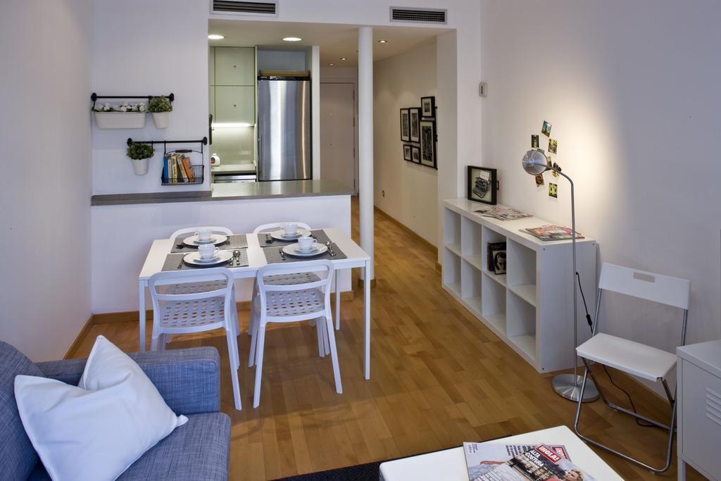 Flateli Lluria Barcelona Værelse billede